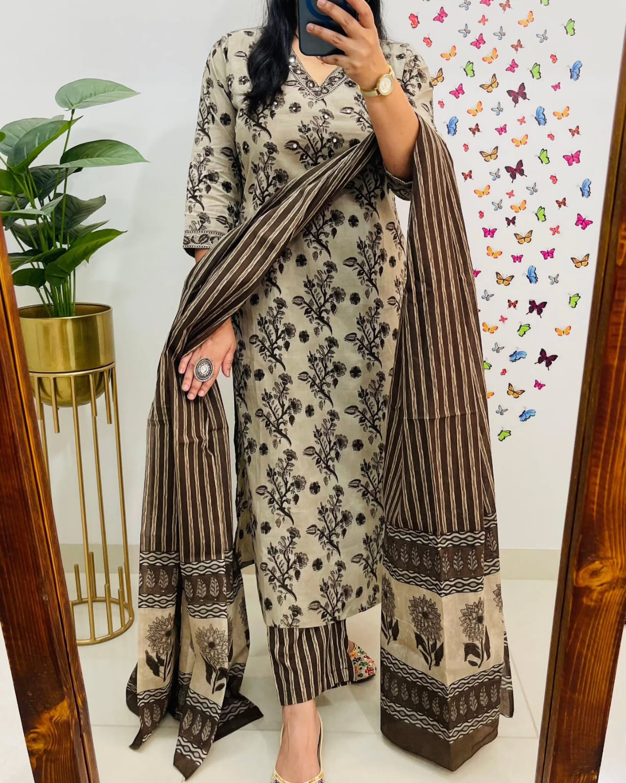 Poorvi's Brown Cotton Kurta Set
