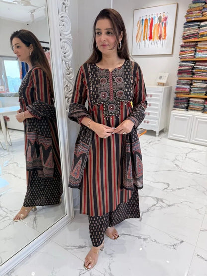 Women’s Printed Straight Kurta Set with Dupatta