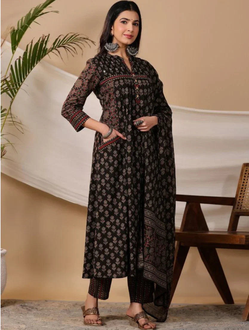 Beautiful Black Kurta With Pant Dupatta Set