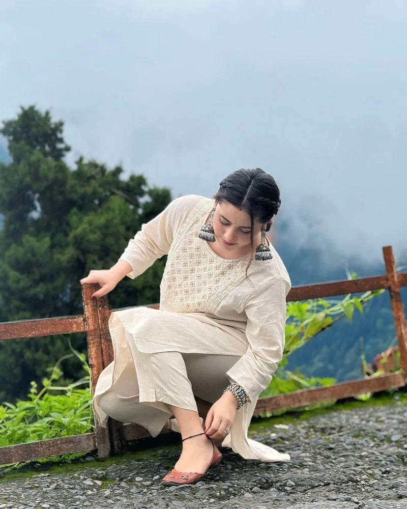 Off White Embroidered Cotton Kurta And Pant Set