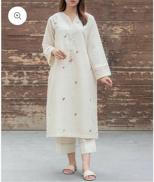 Floral Embroidered Regular Pure Cotton Kurta with Trousers