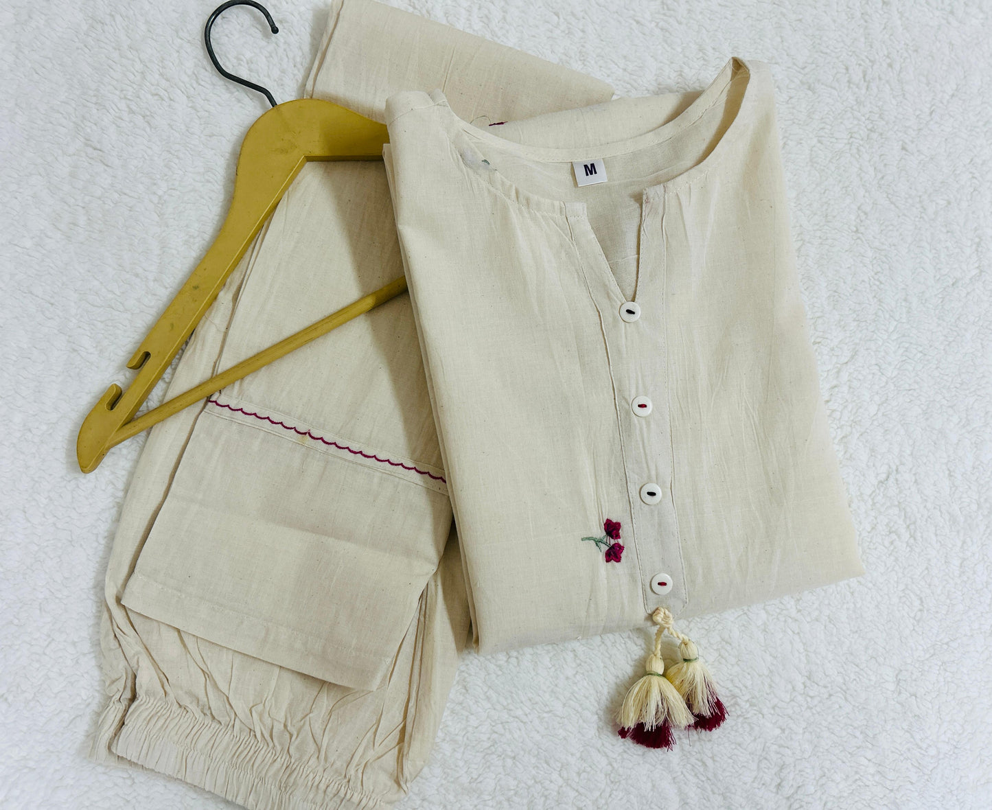 Floral Embroidered Regular Pure Cotton Kurta with Trousers