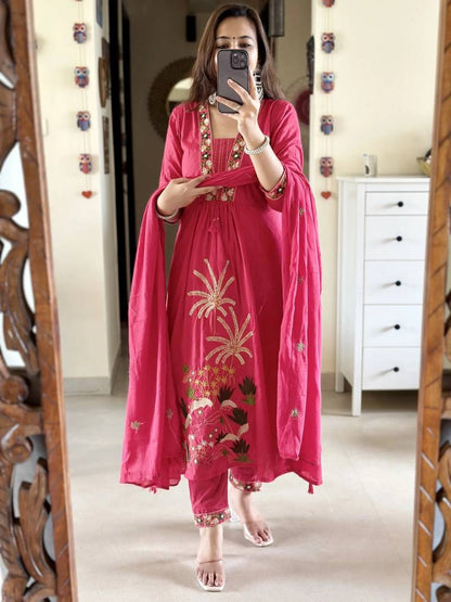Pink Embroidered Kurta Set with Dupatta – Floral & Palm Motif Detailing