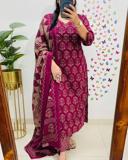 Magenta Premium Rich Azrak Cotton Suit