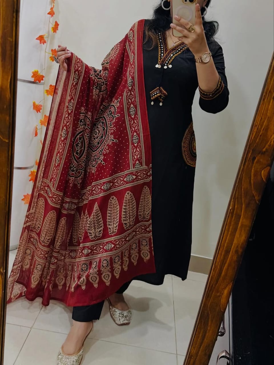 Jaipuraa Black Embroidered Kurta Set with Maroon Printed Dupatta