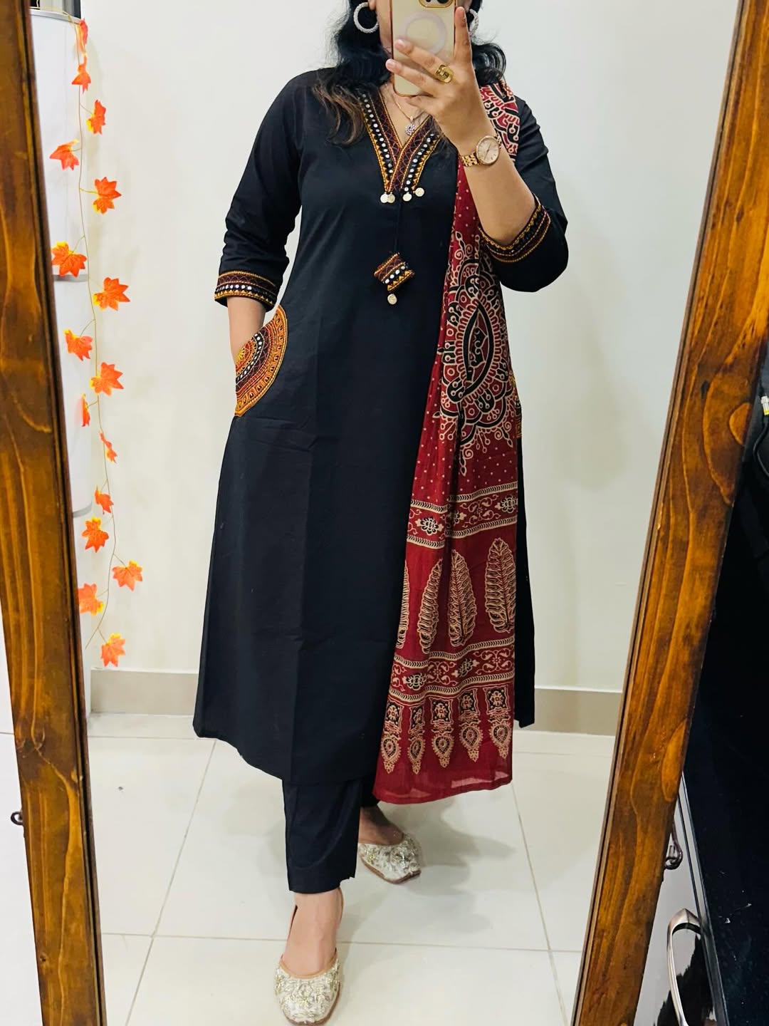 Jaipuraa Black Embroidered Kurta Set with Maroon Printed Dupatta