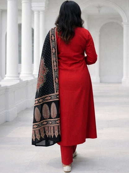 Women Ethnic Motifs Embroidered Regular Thread Work Kurta with Trousers & With Dupatta